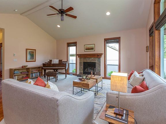 4th image of 5803 S Laurel Crest Ct