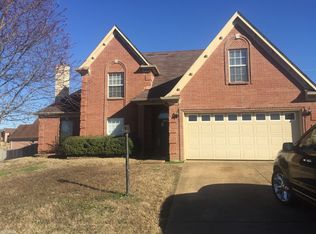 4050 Old Village Ln, Memphis, TN 38125