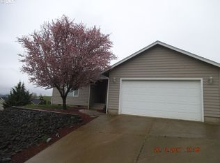 4764 Melody Ln, Roseburg, OR 97471