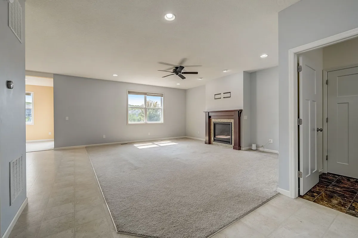 Building Photo - 8014 Spring Lake Ln