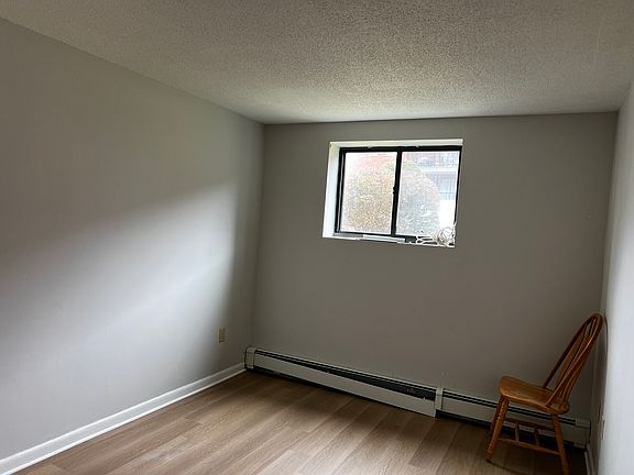 5th image of 800 Governors Dr APT 3