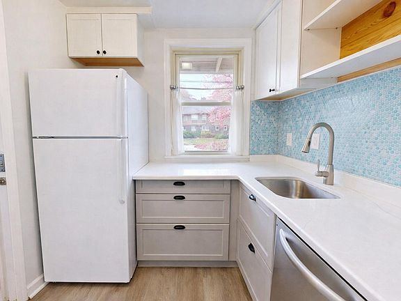 5th image of 2663 Pittsfield Blvd