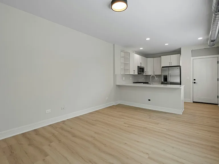 436 S Maple Ave #202 — Photo 7