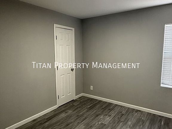 5th image of 3614 Branch St