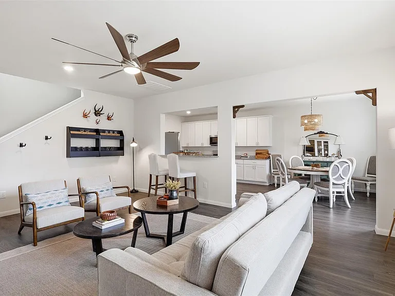 11739 Armadale Dr — Photo 1
