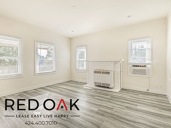 4th image of 5511 1/4 Barton Ave #5511