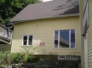 87 1/2 Eastern Ave, Worcester, MA 01605