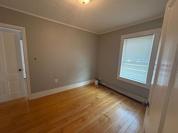 3rd image of 25 Highland Ave #2