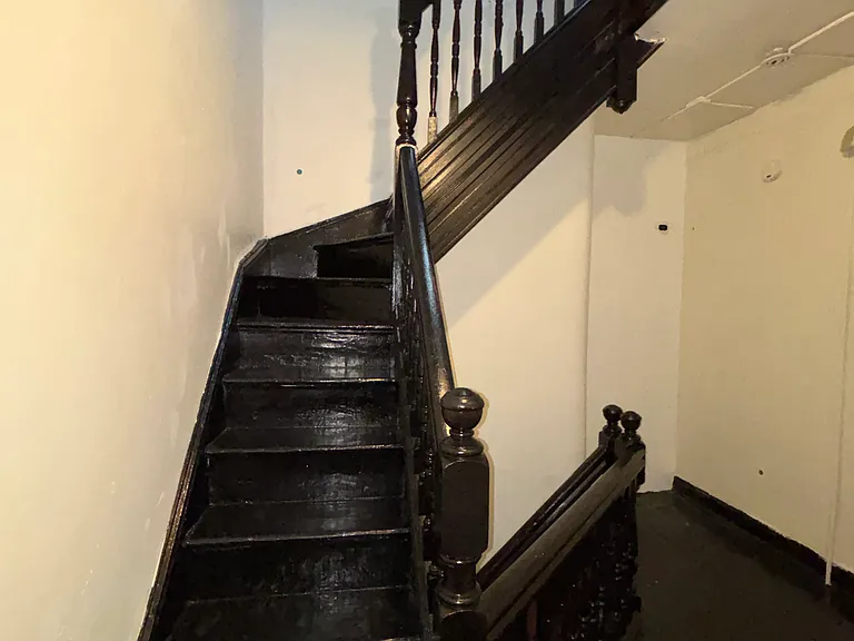 292X Parkwood Ave — Photo 10