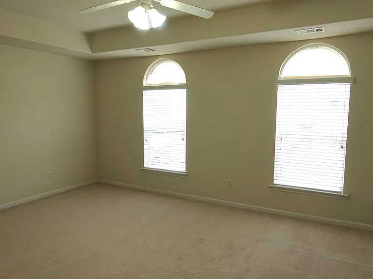 115 Roberts Hill Dr — Photo 14