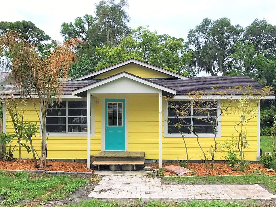 1st image of 2442 Arapaho St
