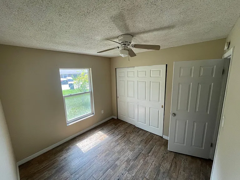 460 Oak Dr — Photo 8