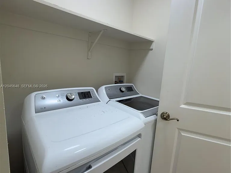 16100 Emerald Estates Dr #281 — Photo 8