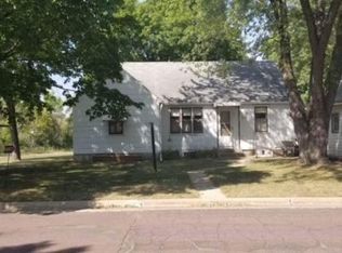 716 Alice St, Jackson, MN 56143