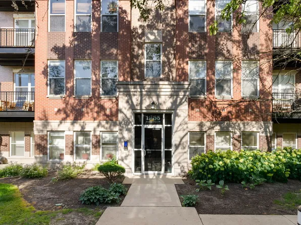 1255 N Orleans St APT 1104, Chicago, IL 60610