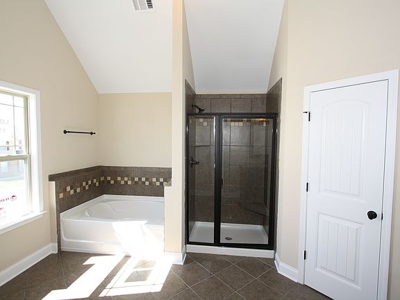 5th image of 1038 Silo Drive