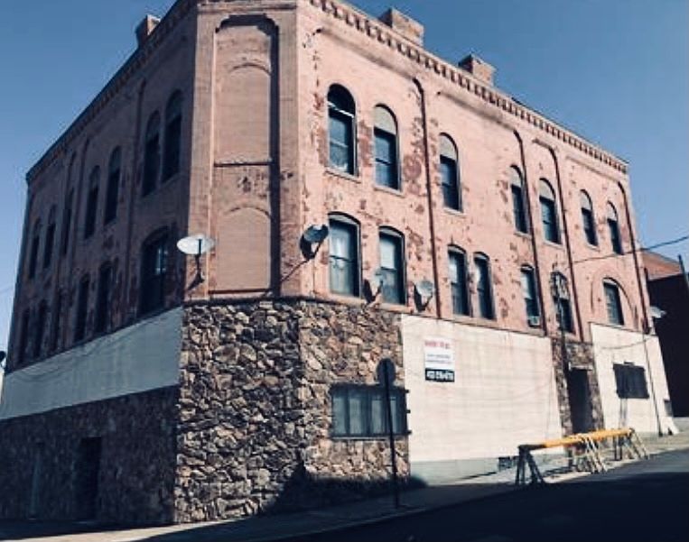 1st image of 505 Shaw Ave #3