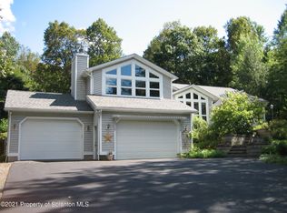59 Valley View Dr, Factoryville, PA