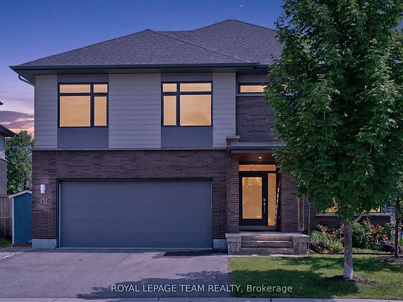 2nd image of 252 Sunnyridge Cres