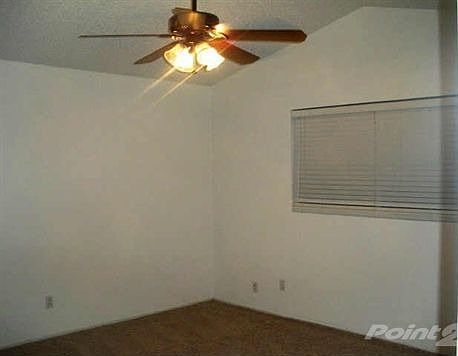 2nd image of 3913 Dogwood Ln