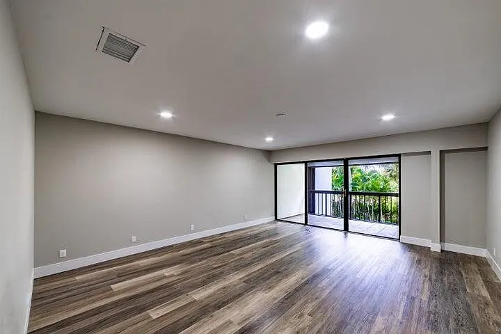 2517 Presidential Way #B — Photo 16