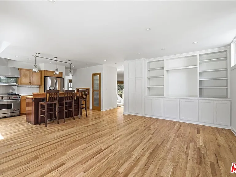 4164 Le Bourget Ave — Photo 18