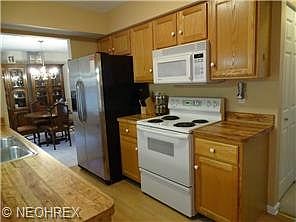5th image of 10198 Brighton Cir
