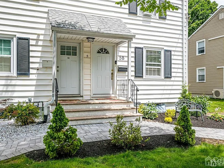 5 Mayfield Pl #B — Photo 2