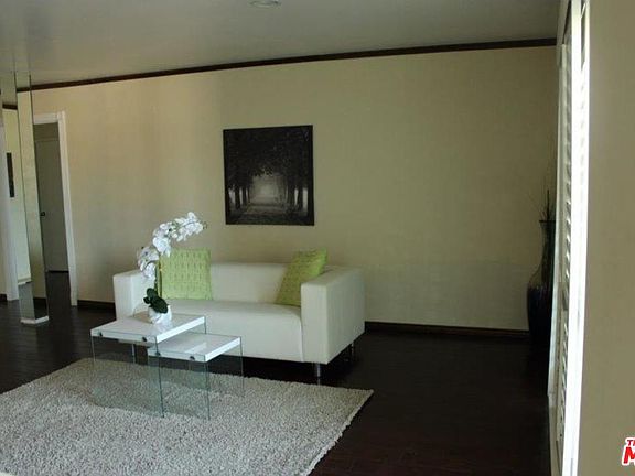 4th image of 5412 Lindley Ave Unit 211