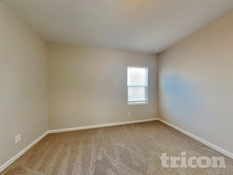 180 Bowen Way — Photo 12