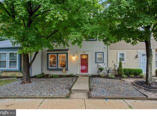 905 Roberts Ln, Marlton, NJ 08053