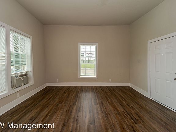 5th image of 1445B Magnolia Ave
