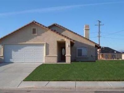 16212 Greenhill Dr, Victorville, CA, 92394