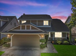 2824 Woodmont Cir, Modesto, CA 95355