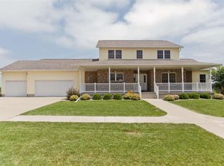 1110 Daybreak Rdg, Tipton, IA 52772