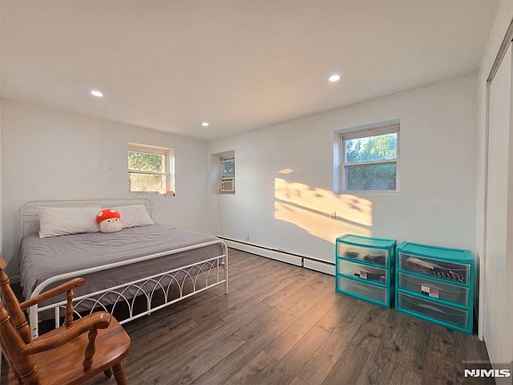 4th image of 35 Gaston Ave Floor 2