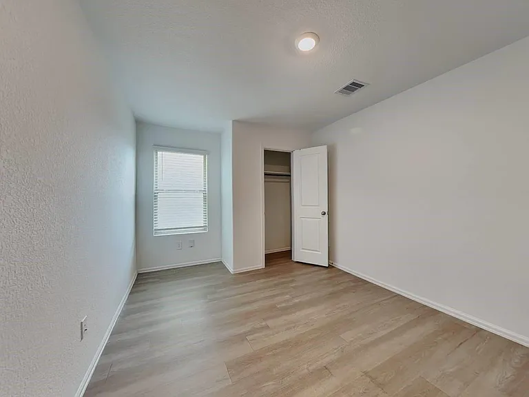 18735 Mercer Falls Dr — Photo 11