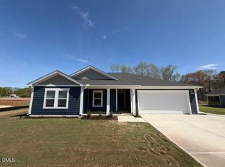 61 Rockhaven Dr, Fuquay Varina, NC 27526