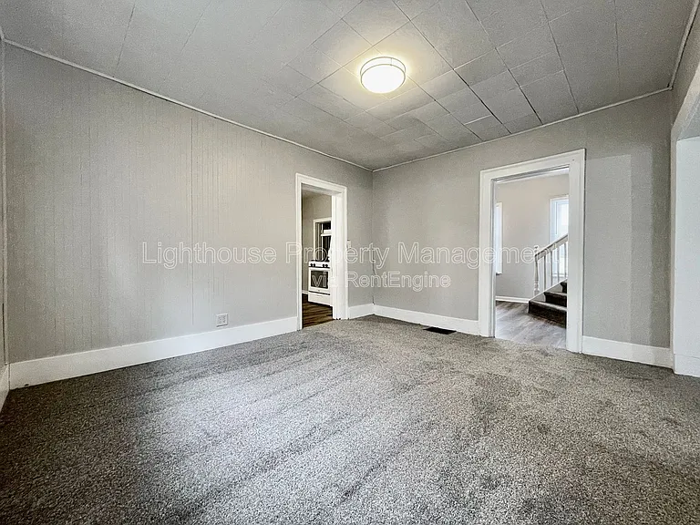 1011 Quarry Ave NW — Photo 10