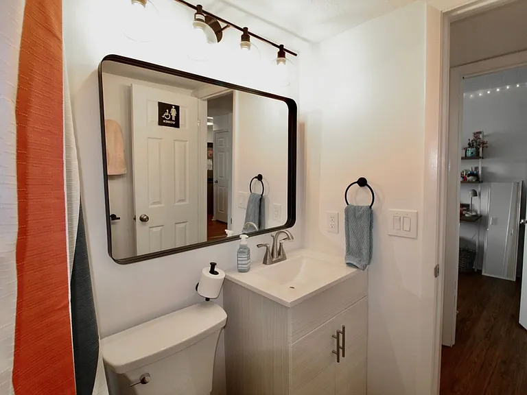 1380 Hunters Rd #I — Photo 15