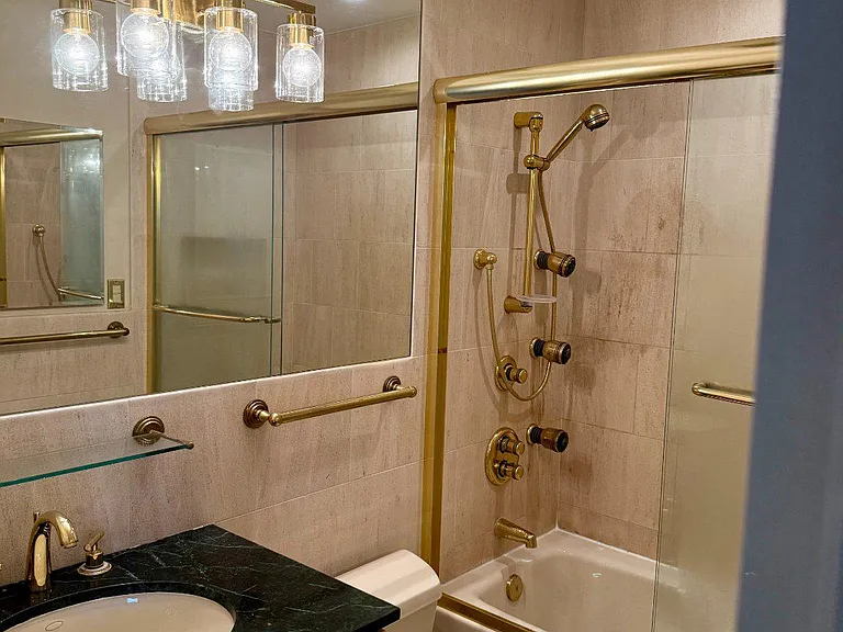 15570 Northgate Dr — Photo 11