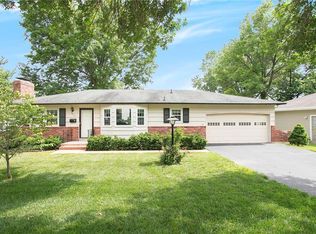 9717 W 89th Ter, Overland Park, KS 66212