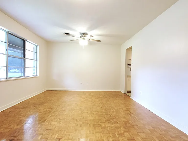 6249 Tennyson Dr — Photo 7