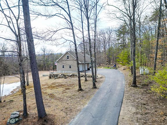 4th image of 316 Bridgton Road
