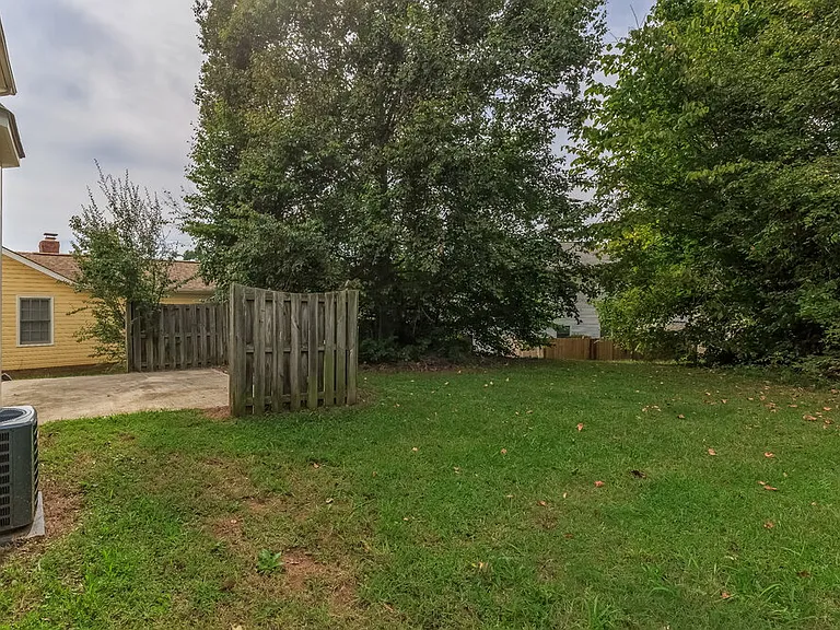 7526 Fallow Ln — Photo 16