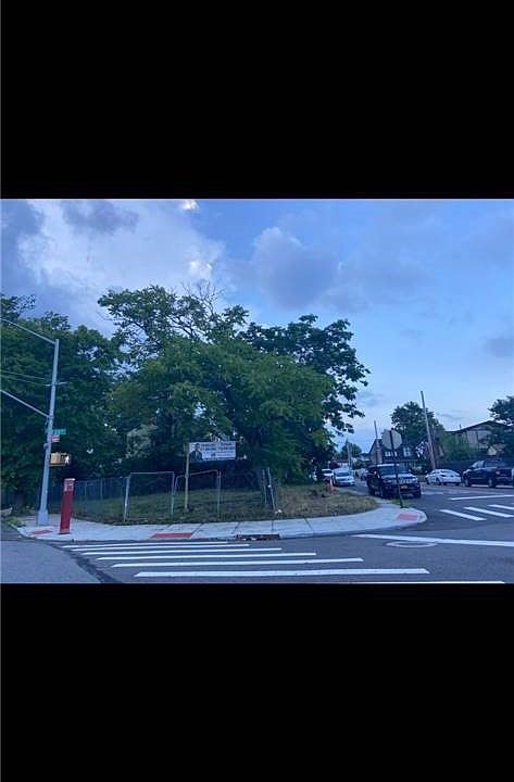1st image of 24-31 Francis Lewis Blvd