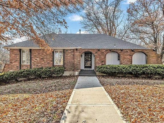 5th image of 1007 Wyckwood Dr