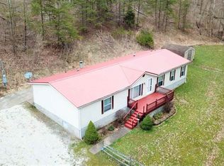 6045 Willow Creek Rd, Ashton, WV 25503