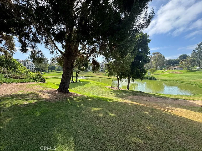 5510 Paseo Del Lago W #2B — Photo 27