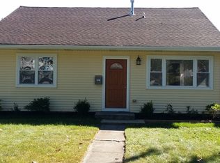 2837 S 11th Ave, Broadview, IL 60155